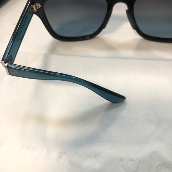 Burberry Sunglasses - Picture 3 of 7